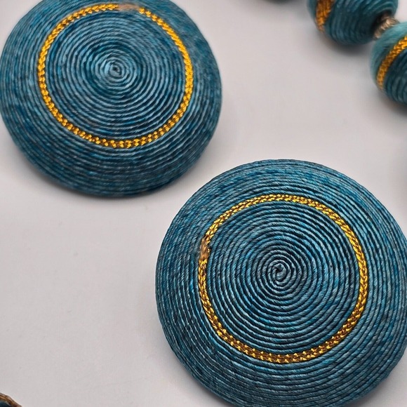 Large‎ Blue Beaded Necklace and Clip On Earrings Statement Womens Jewelry - Picture 4 of 9